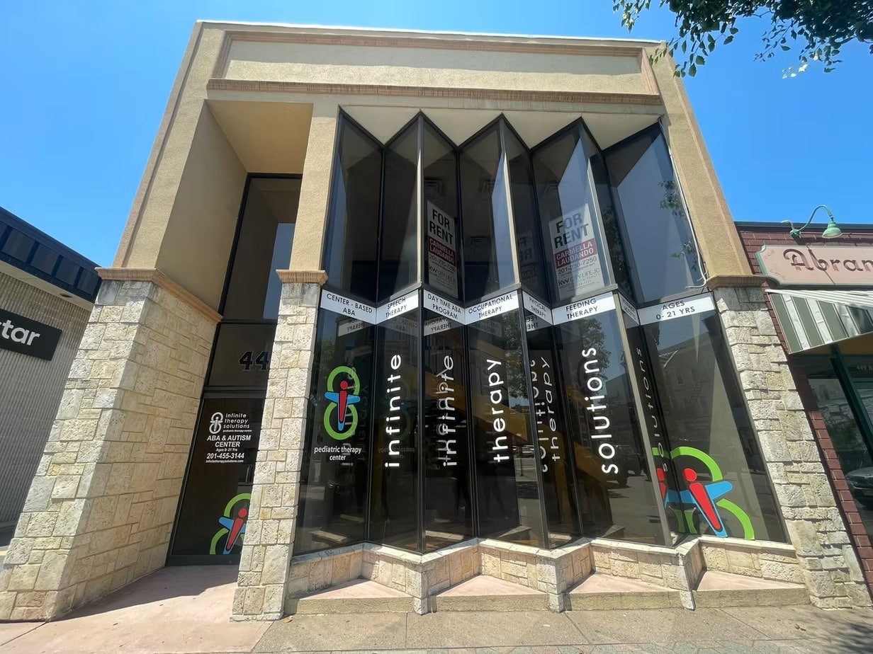 imgi_42_93fe81_d6840261caa6431c9aae81db79628d05~mv2